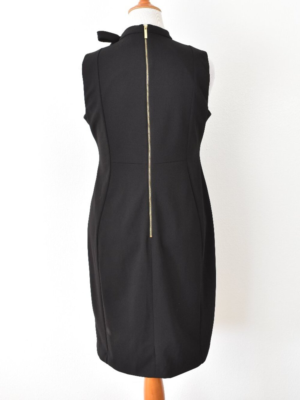 Calvin Klein Mock Tie Neck Sheath Dress Black - 14 - Picture 7 of 10
